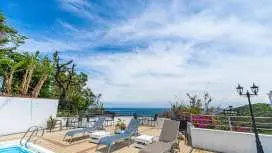 Gardenvilla Shirahama Resort Hotel