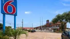 Motel 6 Houston, TX - Brookhollow