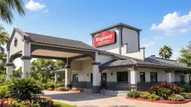 Hotel O Regency Suites Houston - IAH Beltway 8
