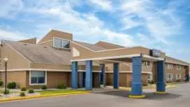 AmericInn by Wyndham Marshfield
