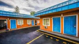 Royal Gateway Motel by OYO