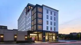 Moxy Charleston Downtown