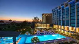 VEA Newport Beach, A Marriott Resort & Spa