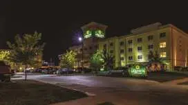 法戈医疗中心温德姆拉昆塔套房酒店