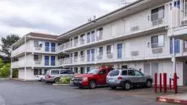 Motel 6 Kirkland, WA - North Kirkland