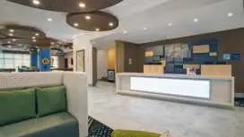 Holiday Inn Express Milwaukee Downtown By IHG