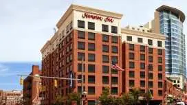 ハンプトン イン ボルチモア カムデン ヤーズ