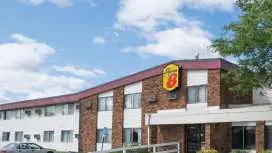 Super 8 By Wyndham Brooklyn Center/Mpls