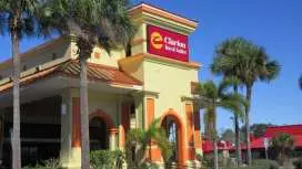 Clarion Inn & Suites Kissimmee-Lake Buena Vista South