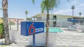 Motel 6 Bakersfield, CA - Central