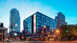 Moxy Chicago Downtown