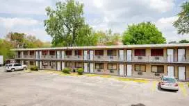 Best Motel By OYO Chicago I-90