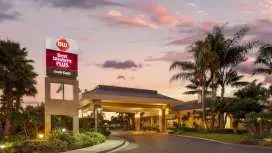 Best Western Plus South Coast Inn