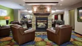 Holiday Inn Express and Suites Rochester West-Medical Center By IHG