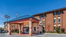 Travelodge by Wyndham Winchester