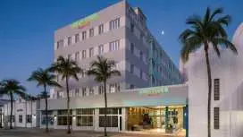 Courtyard Miami Beach South Beach