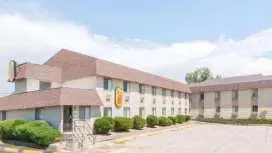 Super 8 By Wyndham Buffalo