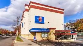 Motel 6 Washington, DC