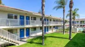 Motel 6 Rowland Heights, CA - Los Angeles - Pomona