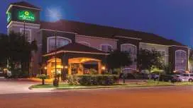 La Quinta Inn & Suites by Wyndham Mission at West McAllen