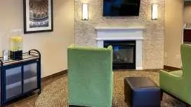 Comfort Inn DeKalb - Adjacent the University