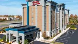 Hampton Inn & Suites Cleveland-Beachwood