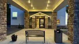 Cobblestone Hotel & Suites - Salem