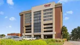 Drury Inn & Suites St. Louis Creve Coeur