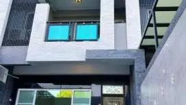 Orange Homestay