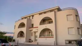 Floral Apartment