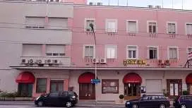 그랜드 알베르고 아브루조 호텔