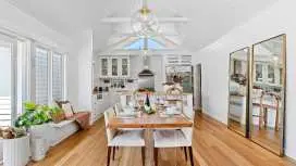 Luxury Cottage With Pool In Perfect Location