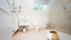 Stylish Wood Street Apartment - City Centre