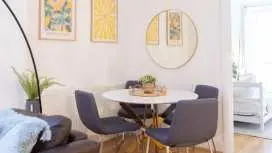 Spacious two-bed apartment 100m from Trafalgar sqr