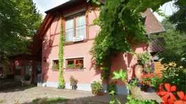 Countryside apartment with garden