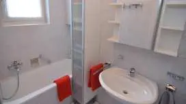 Apartment in Weser Uplands with garden