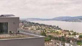 Căn hộ 100 m2 1 phòng ngủ, 1 phòng tắm riêng ở Horgen