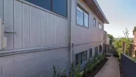 Lakeside City Apartments Lodge