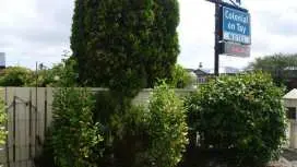 克洛尼尔安泰汽车旅馆