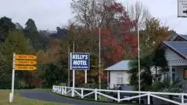 Kelly's Riverside Motel
