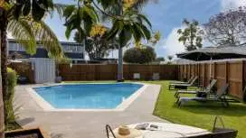 Cobblestone Court Motel