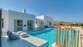 Lil Paros Luxury suites