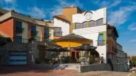 Sandor Hotel