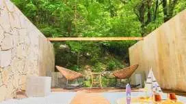 Sokcho Floating Whale Seorak Dojeok Waterfall Stay