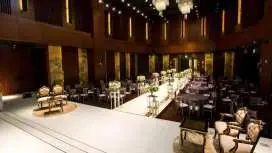 J廣場飯店
