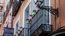 THC Hostal Latina