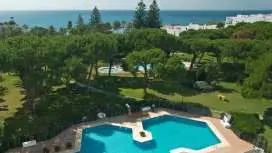 Beachfront Apt for a no Car holiday