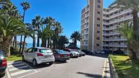 Entire house - 1st line top floor apartment