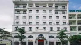 グランド モンチャイ ホテル