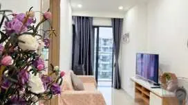 Nhà Bơ Homestay & Apartment